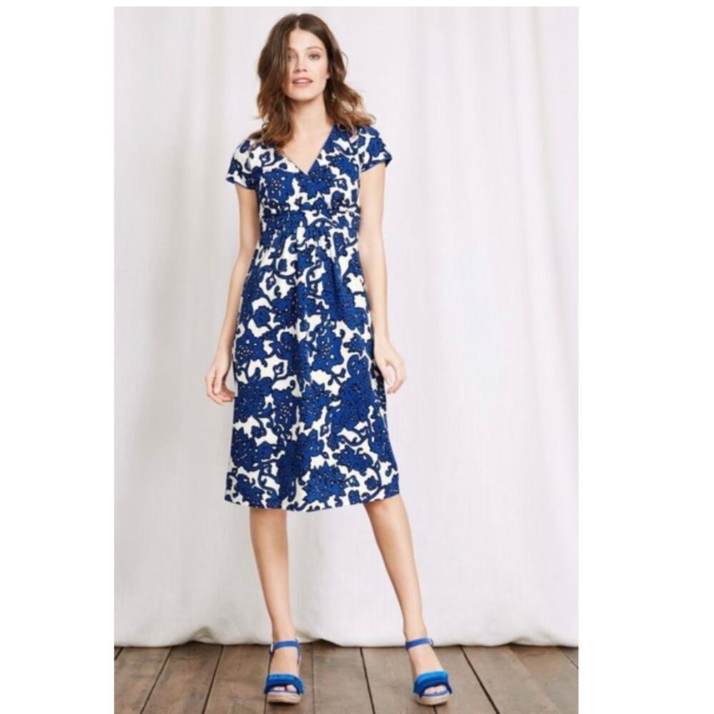 Boden Casual Jersey Dress in Island Sapphire Island Vine